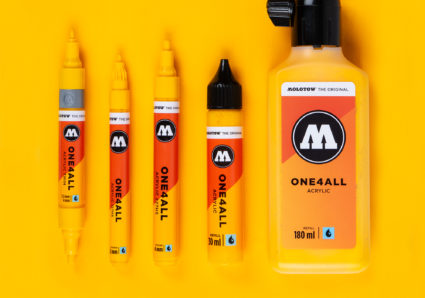 COLOR OF THE WEEK: SIGNAL YELLOW