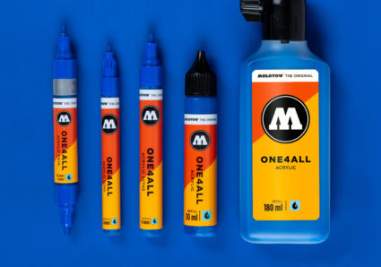 COLOR OF THE WEEK: ULTRAMARINE