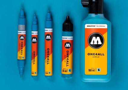 COLOR OF THE WEEK: AQUA