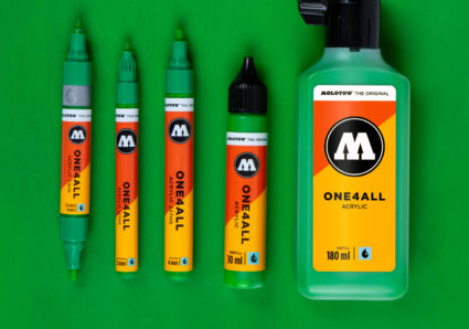 COLOR OF THE WEEK: CLOVER GREEN