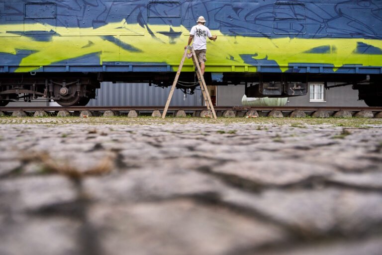 M-TRAIN_KAISY_MOF_Fotoset_085_A7S00531