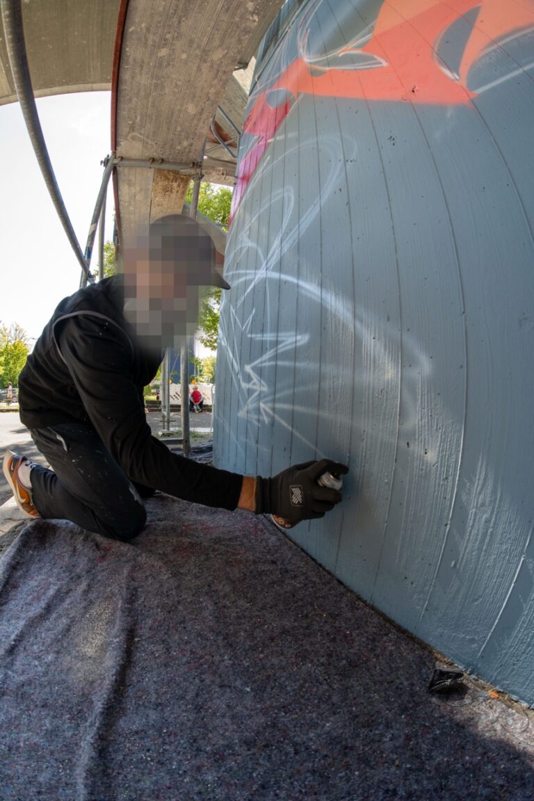 GENERATIONS_2025-34 Large